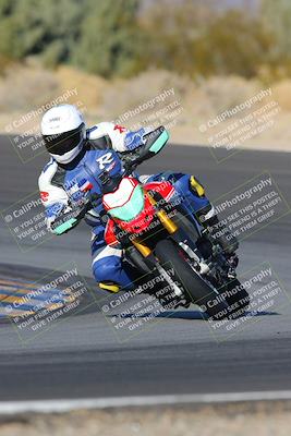 media/Dec-18-2022-SoCal Trackdays (Sun) [[8099a50955]]/Turn 10 (140pm)/